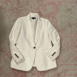 Ann Taylor white petite tailored, textured blazer.
